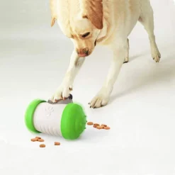 Distributeur De Nourriture Pour Animaux De Compagnie, Swing Car Bear Tumbler Slow Food Feeder Toy, Pet Training Toys Interactive Rolling Cats And Dogs Food Leaker Toys -Amis Poils Soldes Boutique 97550668 3